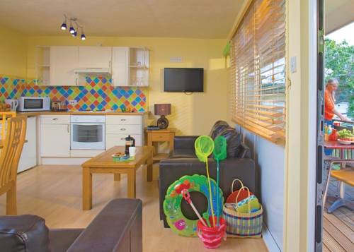 Family-Ensuite - Double Occupancy Cairn House